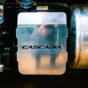 ESCUDO PROTECTOR TANQUE ADBLUE FREIGHTLINER CASCADIA